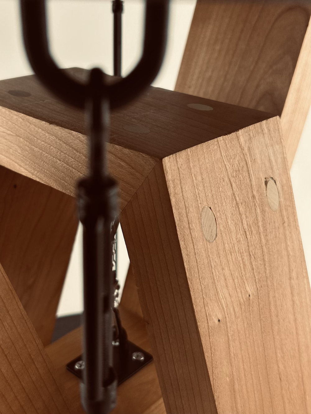 Meerschaer_Tyler_Stool_2