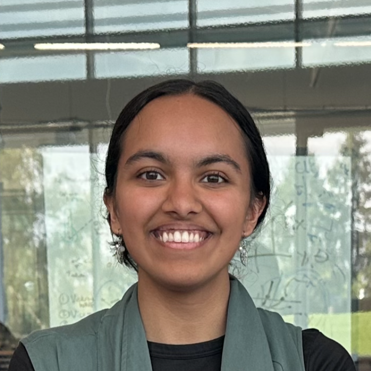 Yatee's Headshot